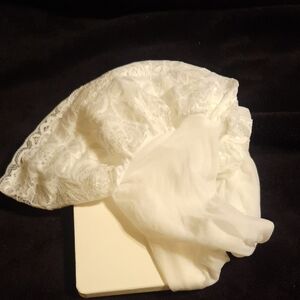 White Lace Stay - up Stockings NWOT